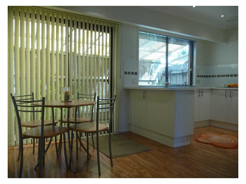 2/9 Robin Joy Close, Labrador QLD 4215