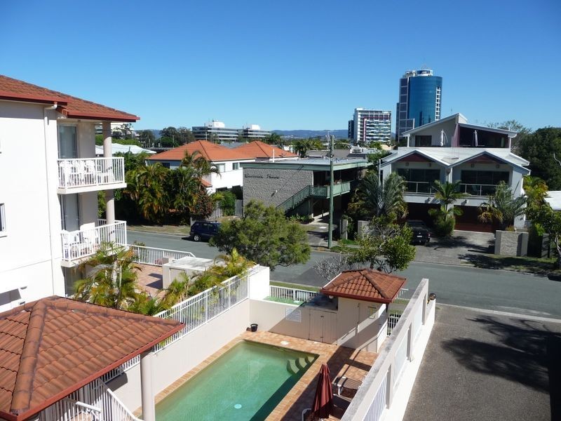 20/3 Anembo Street, Chevron Island QLD 4217