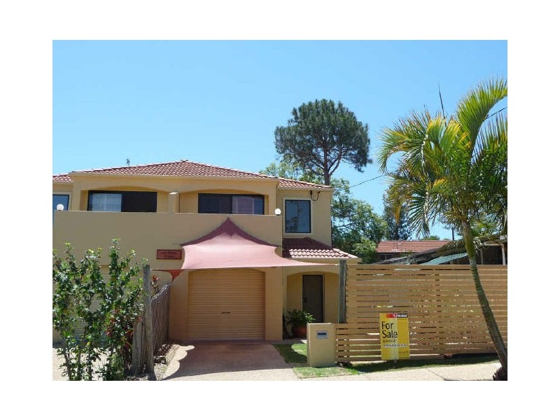 2/7 Brookside Road, Labrador QLD 4215