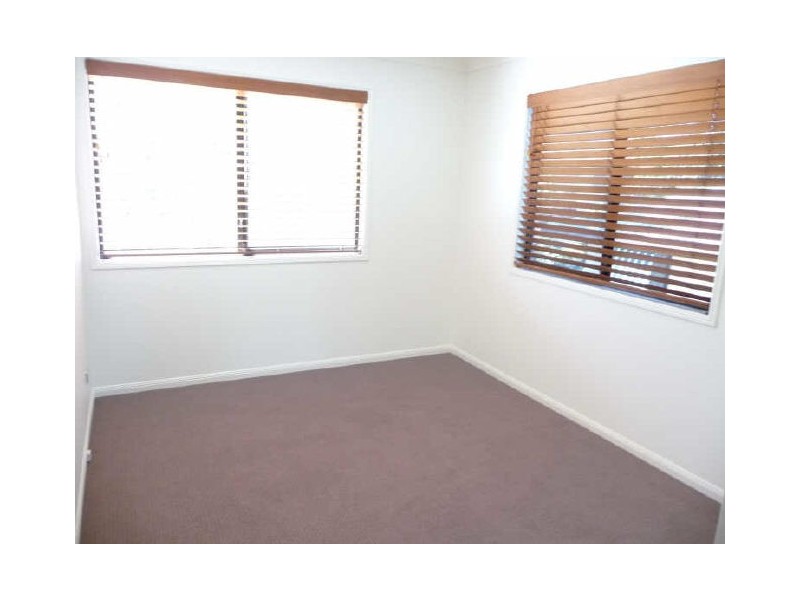 2/7 Brookside Road, Labrador QLD 4215