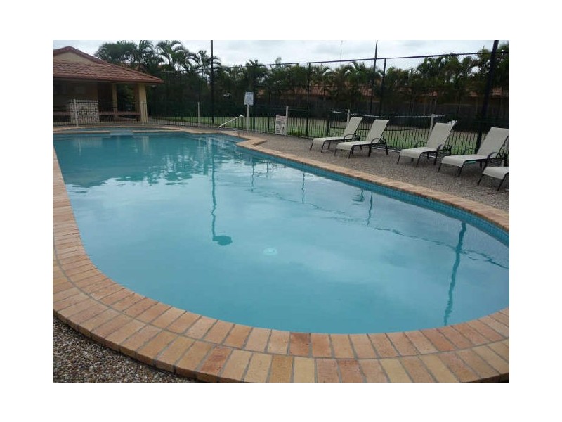 5/88 Cotlew Street East, Southport QLD 4215