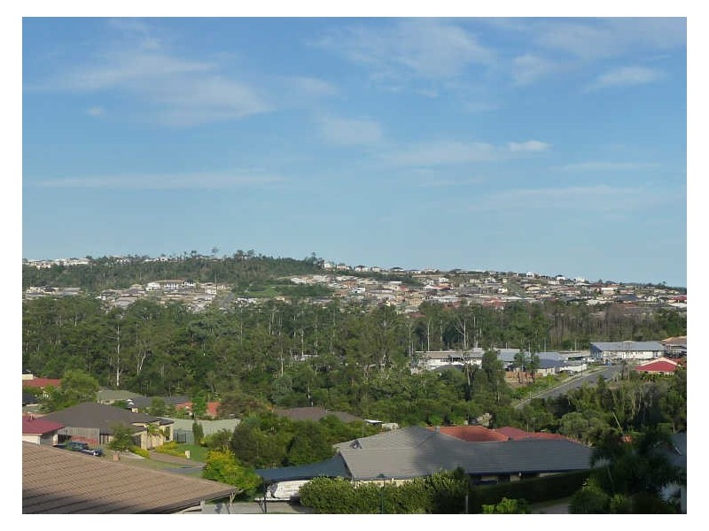 15 Maloney Drive, Maudsland QLD 4210