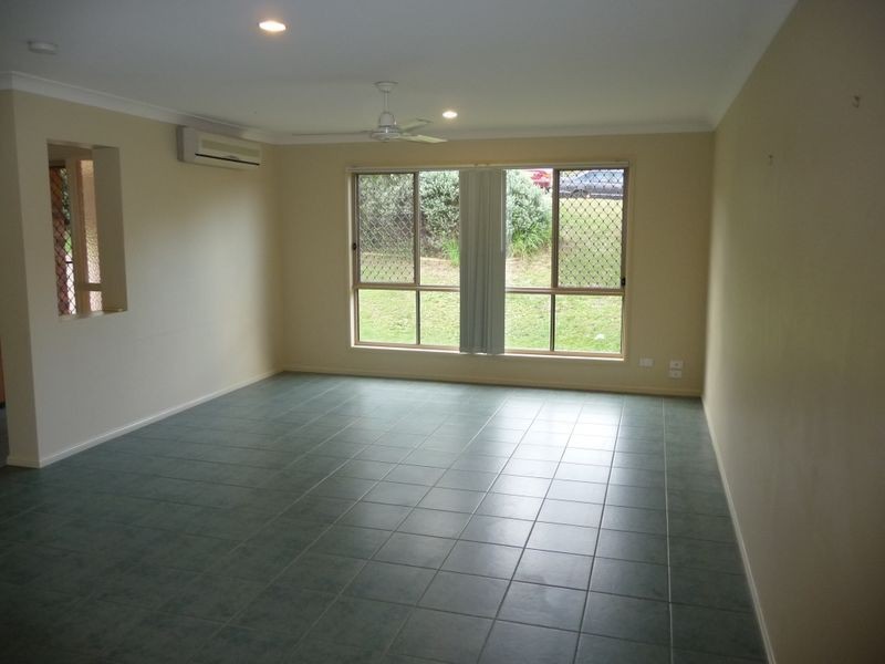 2/68 Freestone Drive, Upper Coomera QLD 4209