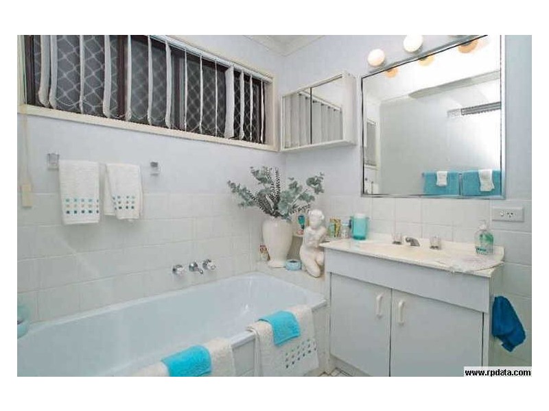 2/62 Kangaroo Avenue, Coombabah QLD 4216