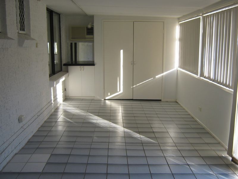 2/62 Kangaroo Avenue, Coombabah QLD 4216