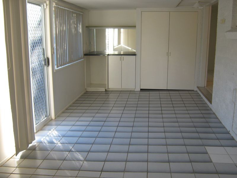 2/62 Kangaroo Avenue, Coombabah QLD 4216