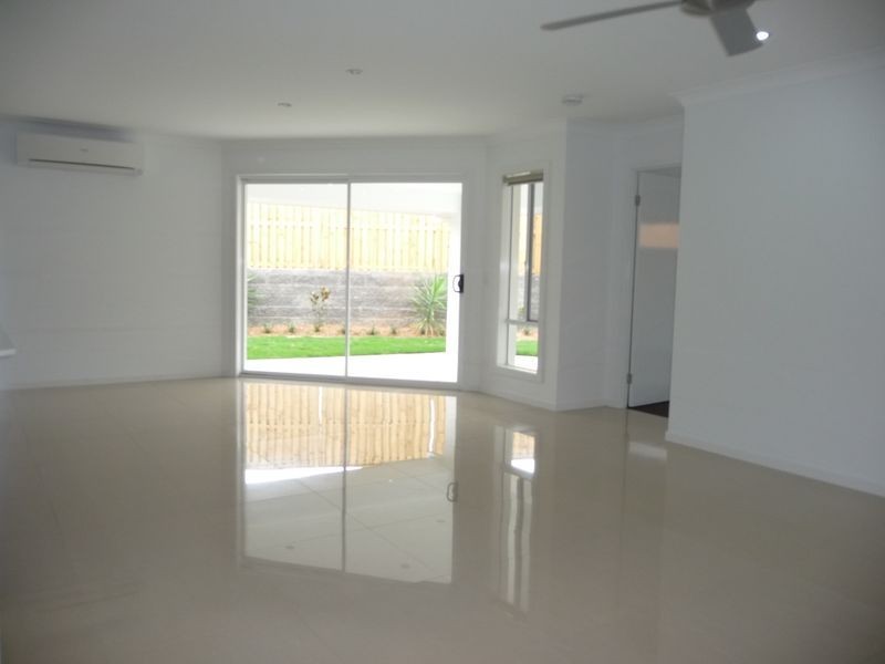 4 Mcdowall Court, Coomera QLD 4209