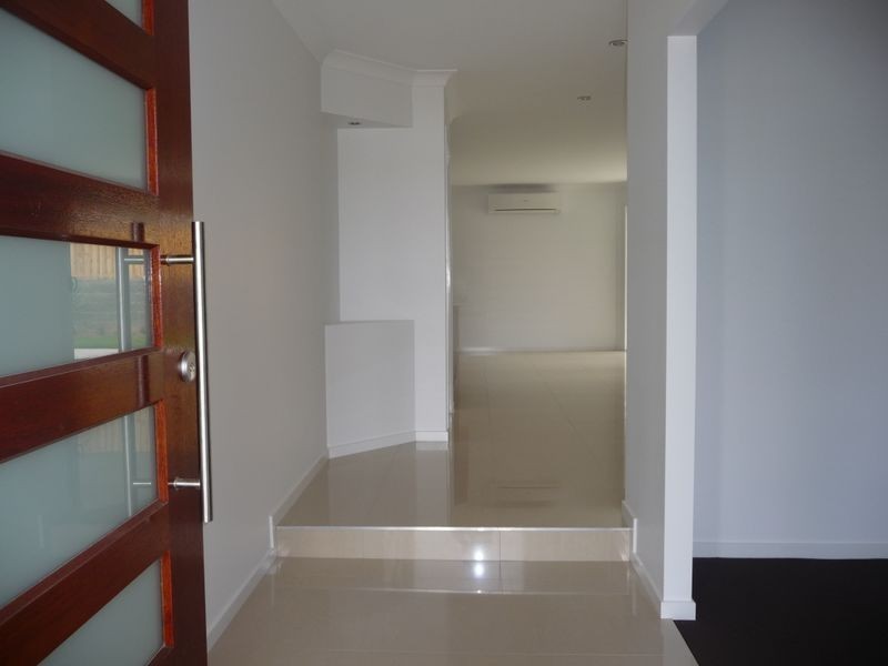 4 Mcdowall Court, Coomera QLD 4209