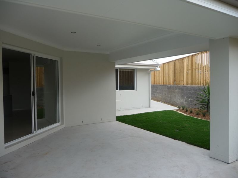 4 Mcdowall Court, Coomera QLD 4209