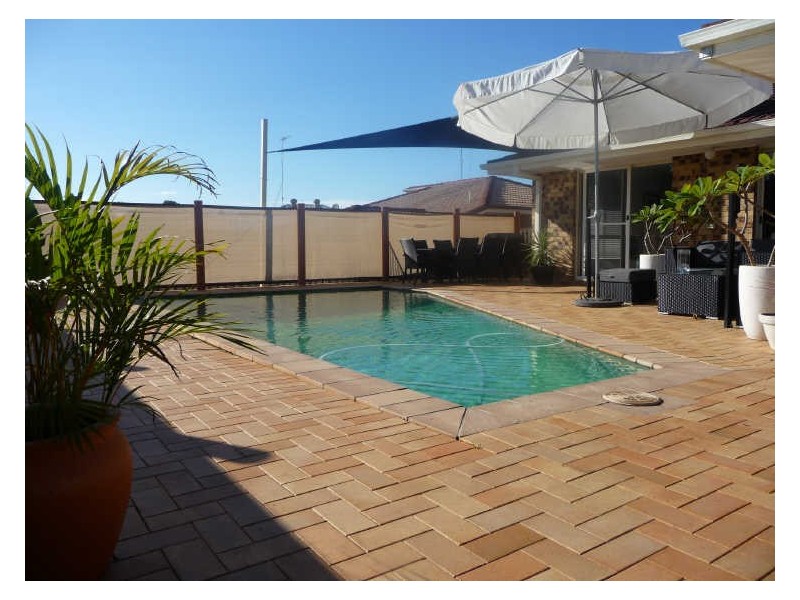 13 Papara Street, Pacific Pines QLD 4211