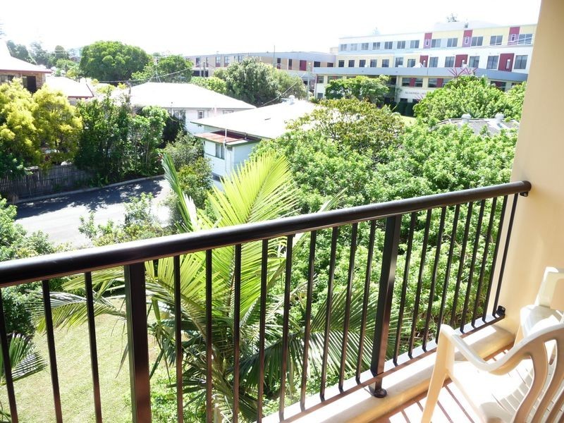 25/14 Spendlove Street, Southport QLD 4215