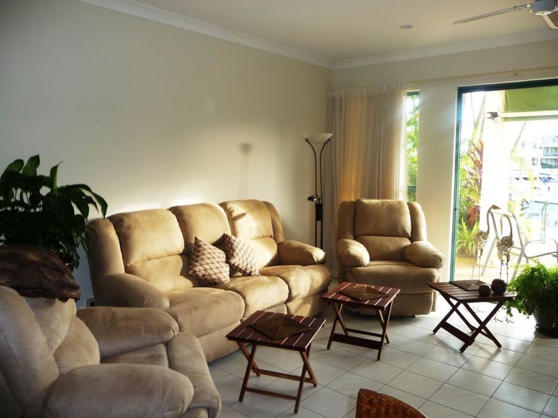 3/3 Lee Road, Runaway Bay QLD 4216