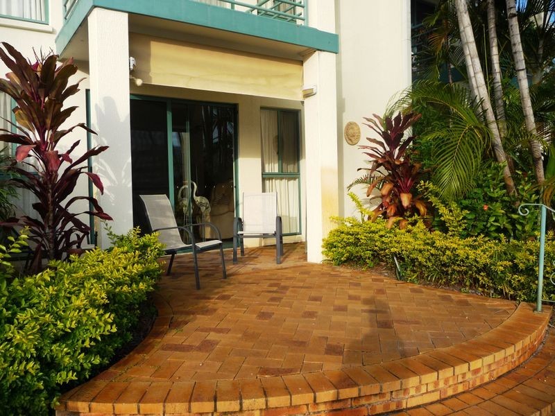 3/3 Lee Road, Runaway Bay QLD 4216
