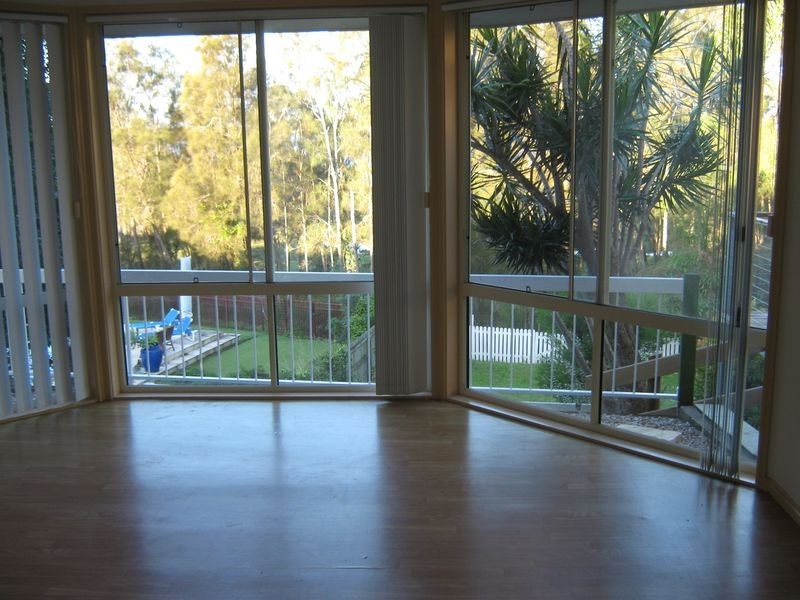 27 Boreen Court, Helensvale QLD 4212