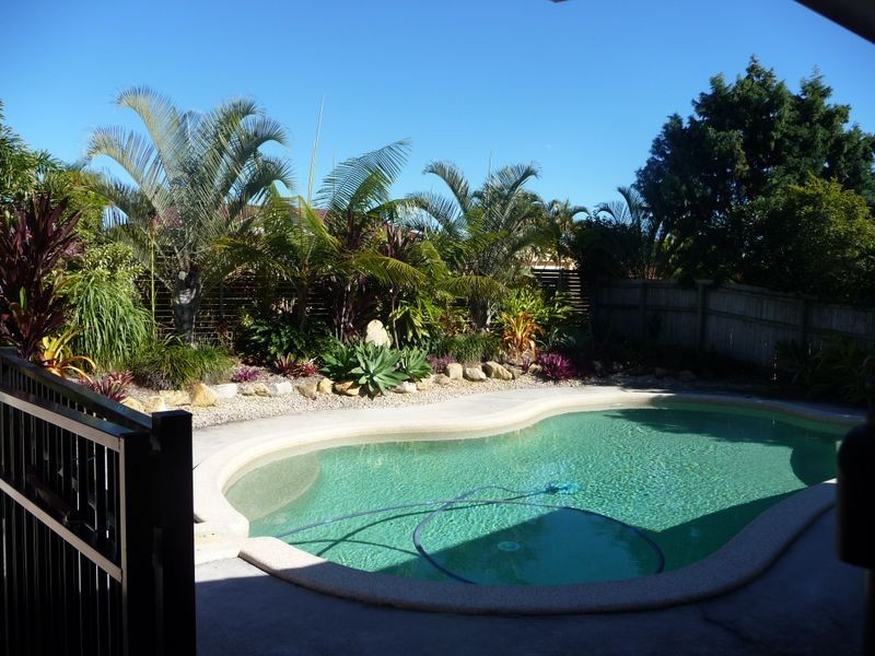 27 Boreen Court, Helensvale QLD 4212
