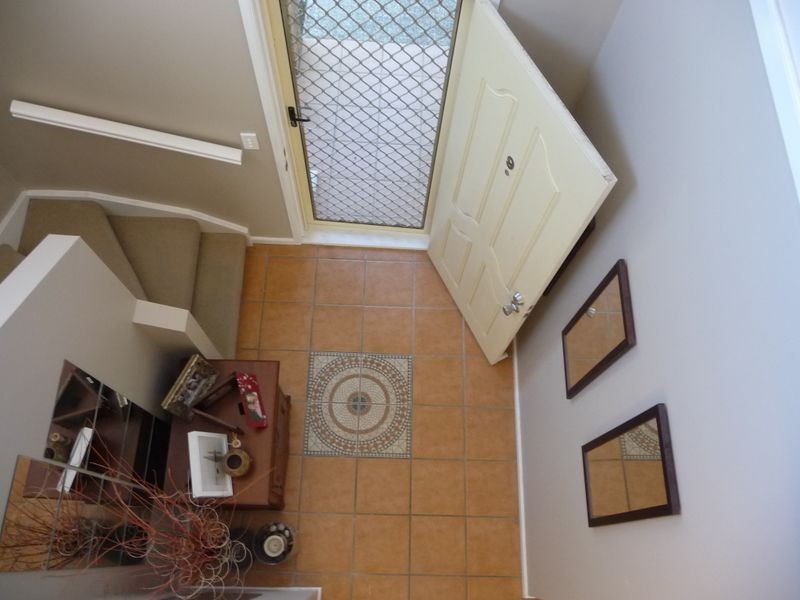 9/394 Pine Ridge Road, Coombabah QLD 4216