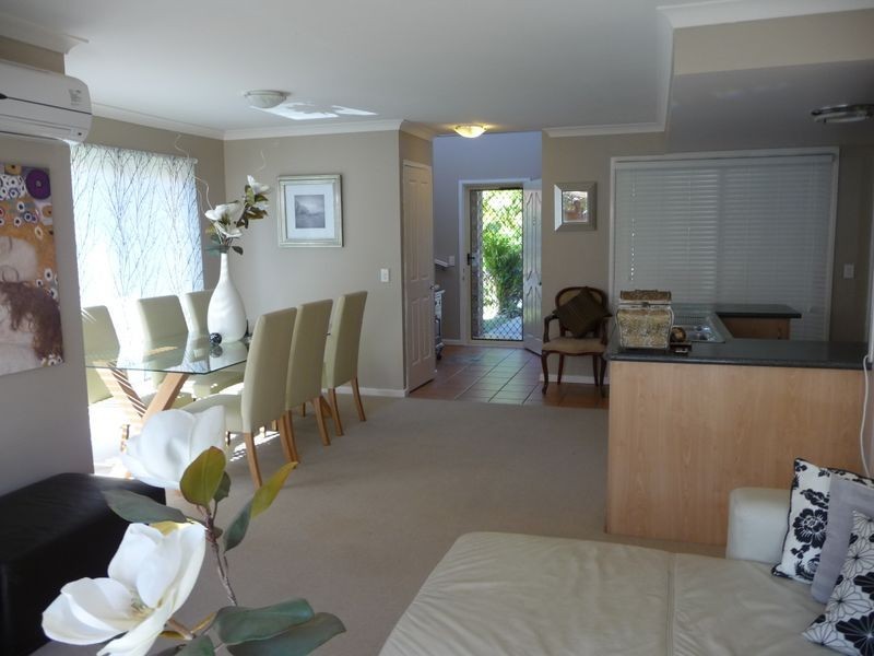 9/394 Pine Ridge Road, Coombabah QLD 4216