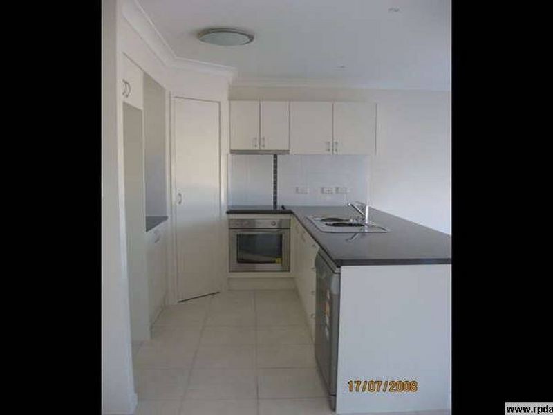 28 Angouire Crescent, Pacific Pines QLD 4211