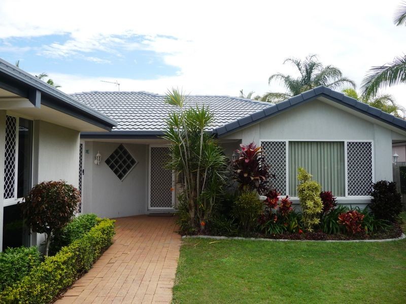 95 Limetree Parade, Runaway Bay QLD 4216