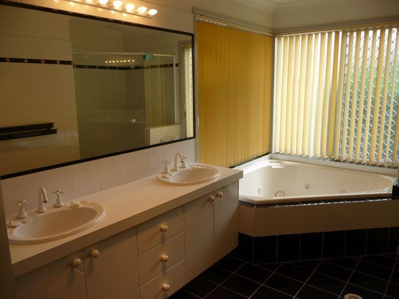 95 Limetree Parade, Runaway Bay QLD 4216