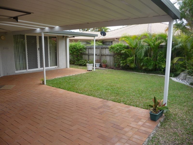 95 Limetree Parade, Runaway Bay QLD 4216