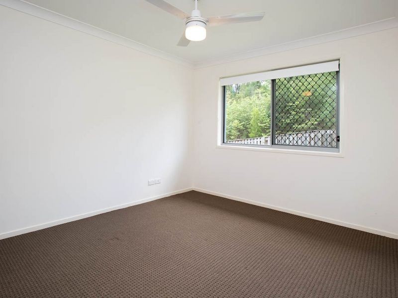 31 Elkins Street, Pacific Pines QLD 4211