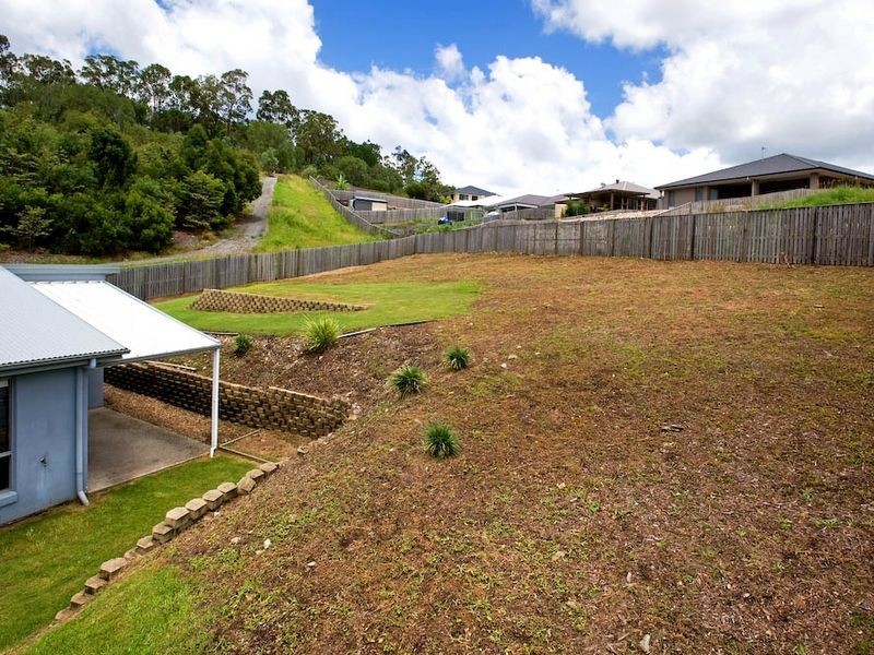 31 Elkins Street, Pacific Pines QLD 4211