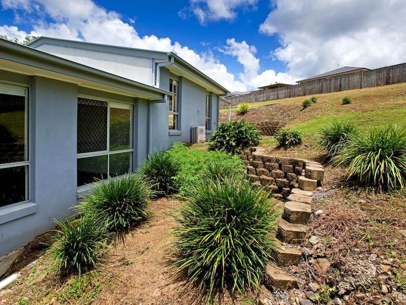 31 Elkins Street, Pacific Pines QLD 4211