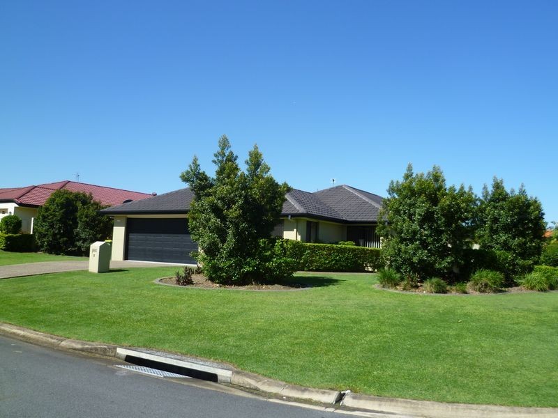 1 Bristol Place, Arundel QLD 4214