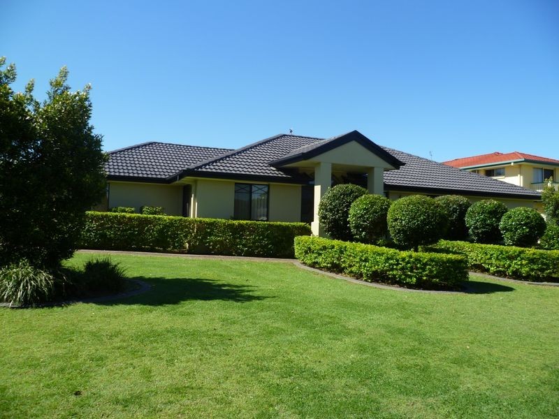 1 Bristol Place, Arundel QLD 4214