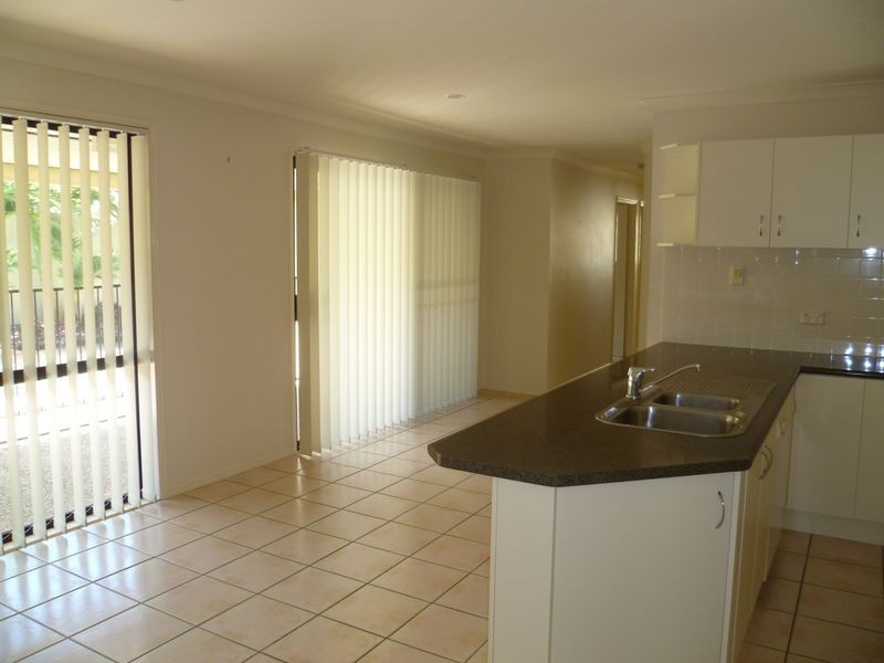 1 Bristol Place, Arundel QLD 4214