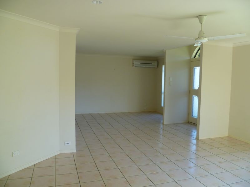 1 Bristol Place, Arundel QLD 4214