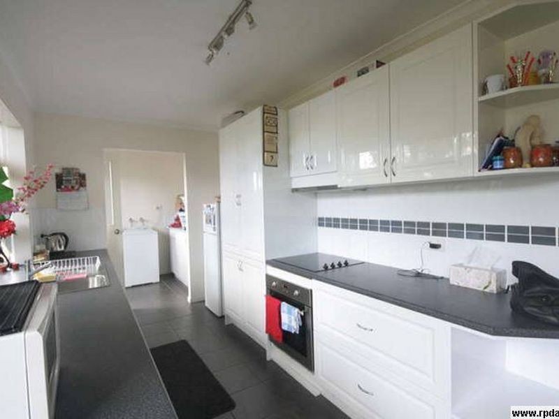 33 Clam Street, Runaway Bay QLD 4216