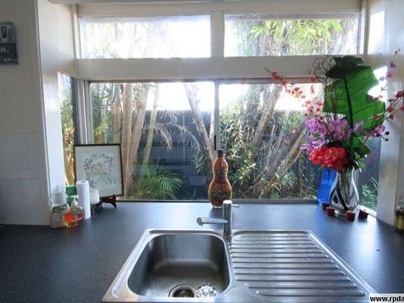 33 Clam Street, Runaway Bay QLD 4216