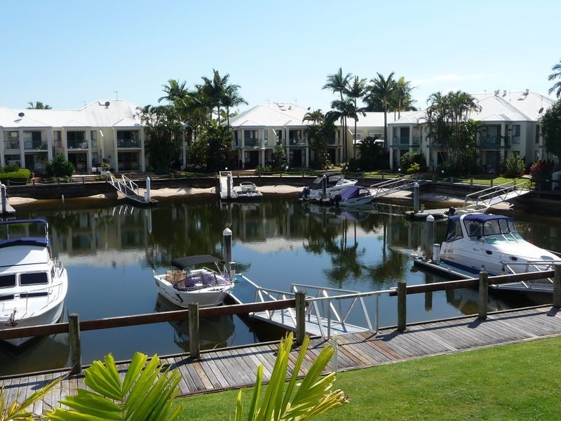 77/1 Lee Road, Runaway Bay QLD 4216