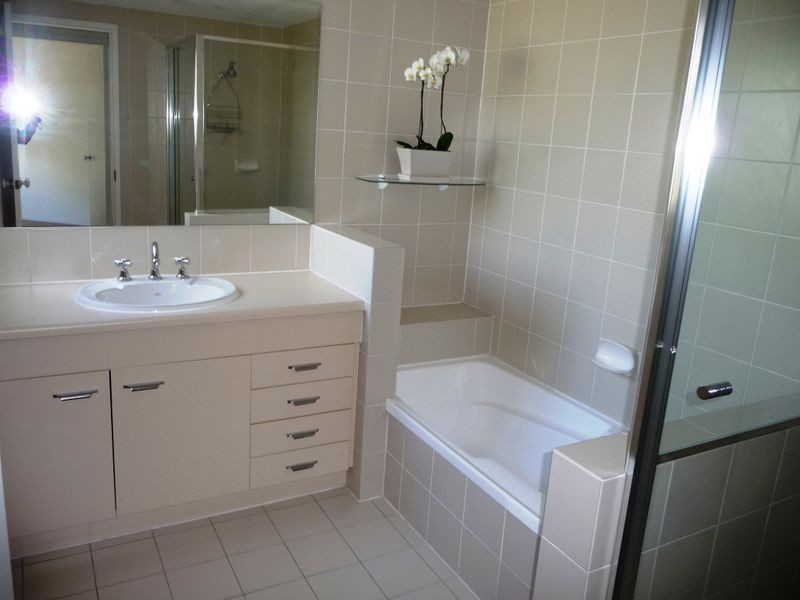 77/1 Lee Road, Runaway Bay QLD 4216