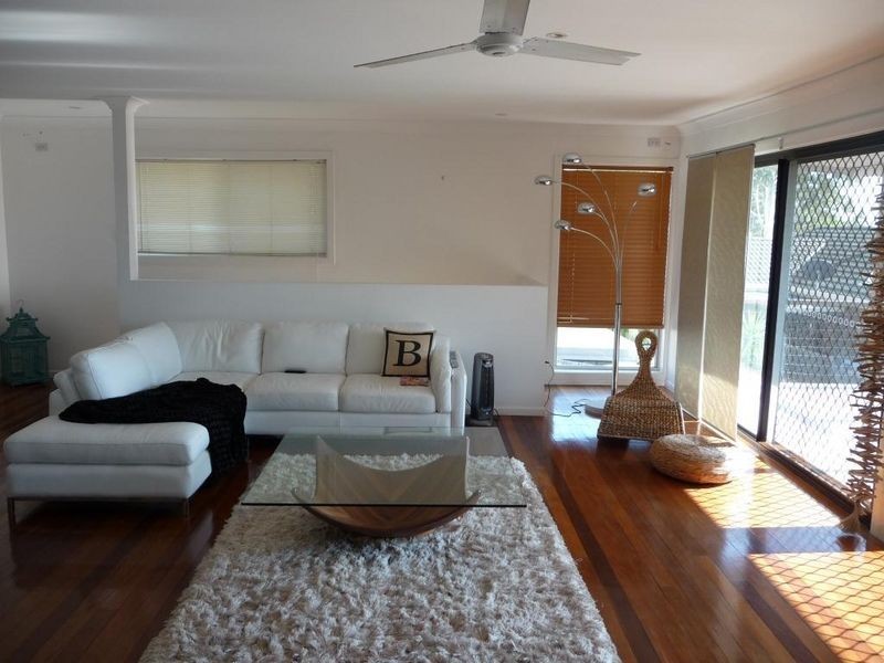 2/16 Thelma Ave, Biggera Waters QLD 4216