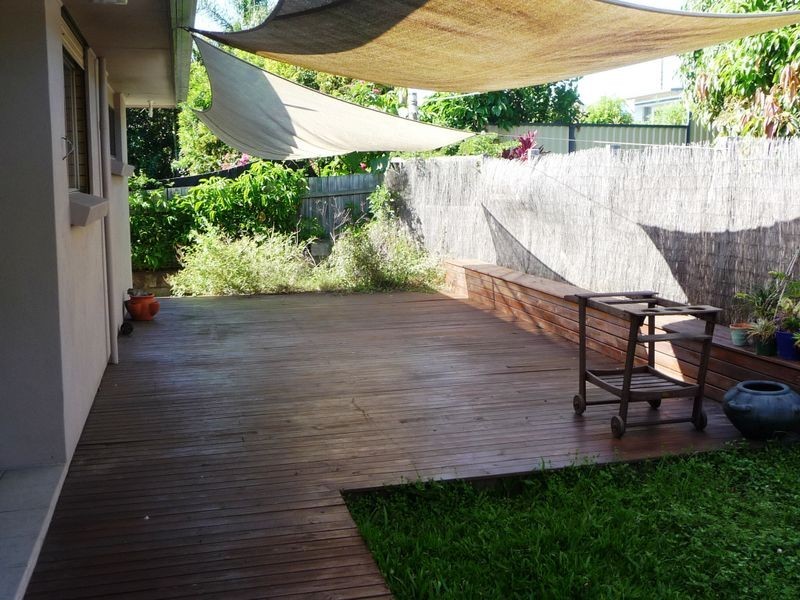 2/16 Thelma Ave, Biggera Waters QLD 4216