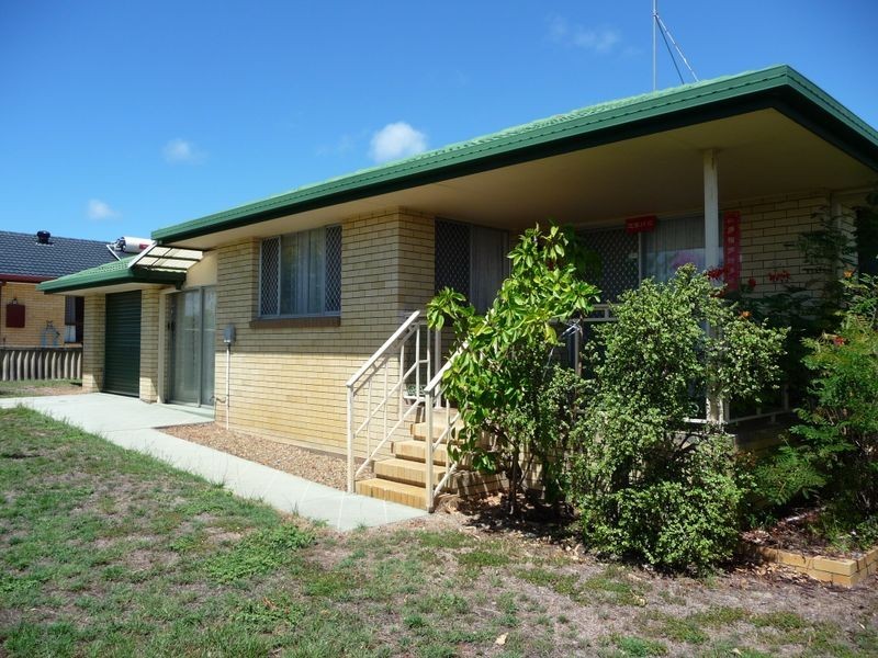 32 Sunbird Ave, Paradise Point QLD 4216