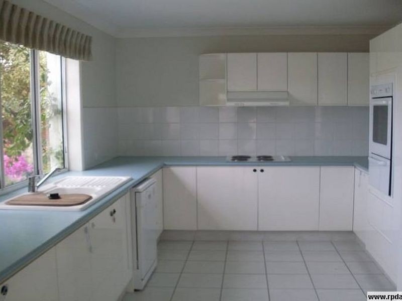 12 Midnight Court, Runaway Bay QLD 4216