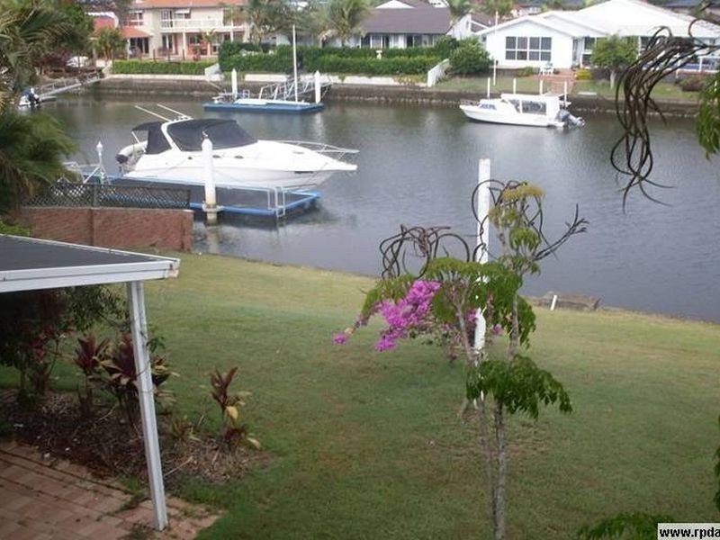 12 Midnight Court, Runaway Bay QLD 4216