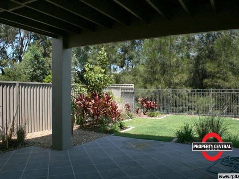 3 Fleetwood Ct, Helensvale QLD 4212
