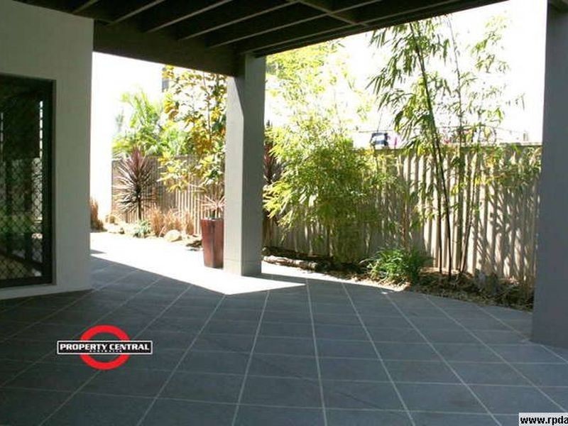 3 Fleetwood Ct, Helensvale QLD 4212