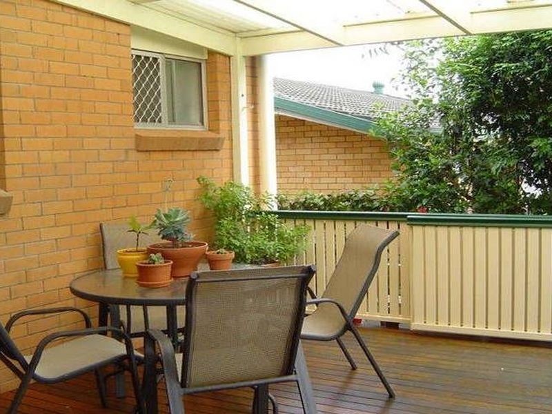 11 Fiona Street, Biggera Waters QLD 4216