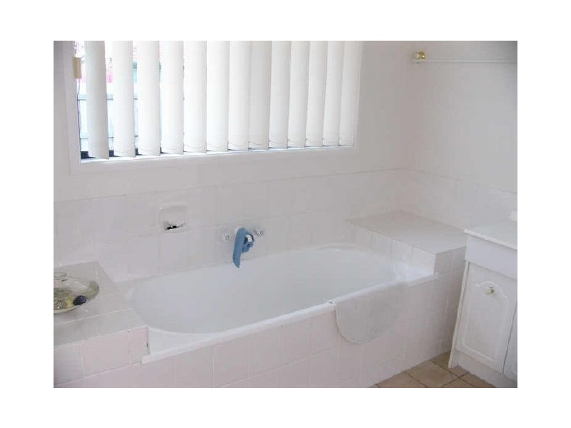 10 Bernini Dve, Coombabah QLD 4216