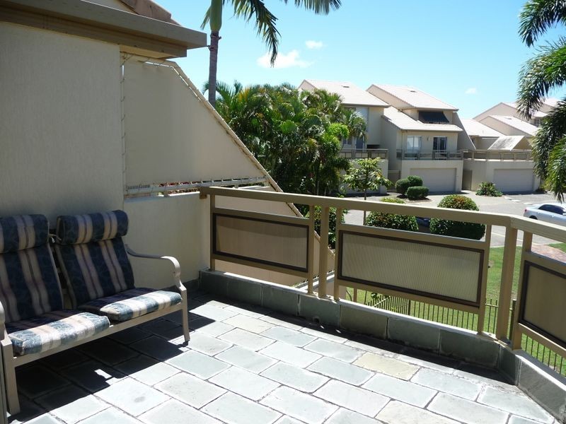 57/100 Morala Ave, Runaway Bay QLD 4216