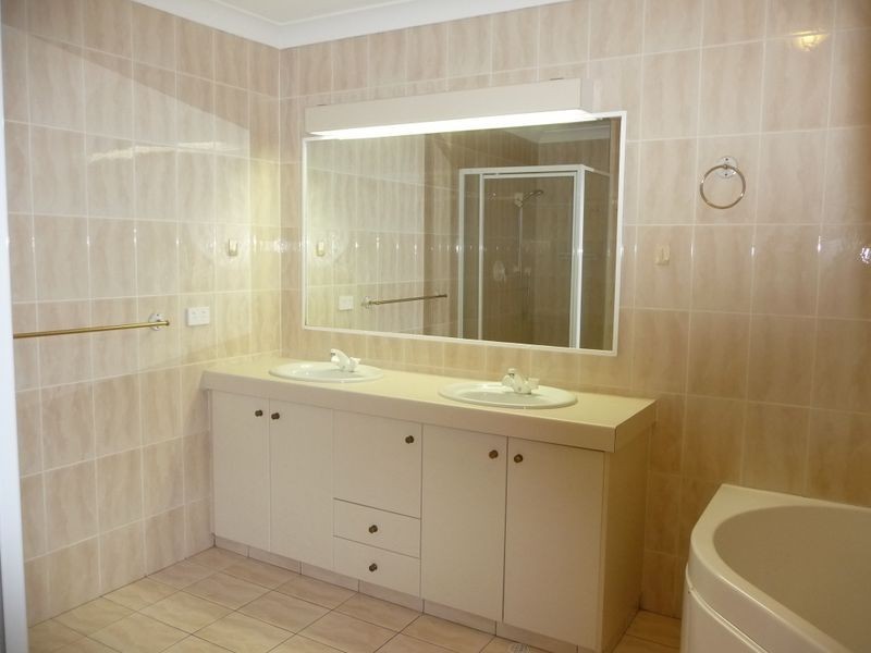 57/100 Morala Ave, Runaway Bay QLD 4216