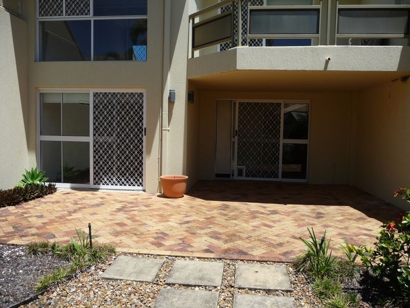 57/100 Morala Ave, Runaway Bay QLD 4216