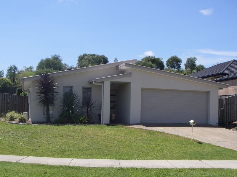 59 Harmsworth Road, Pacific Pines QLD 4211