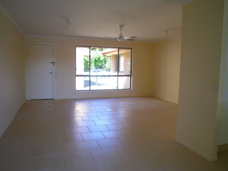 2/17 Kangaroo Avenue, Coombabah QLD 4216